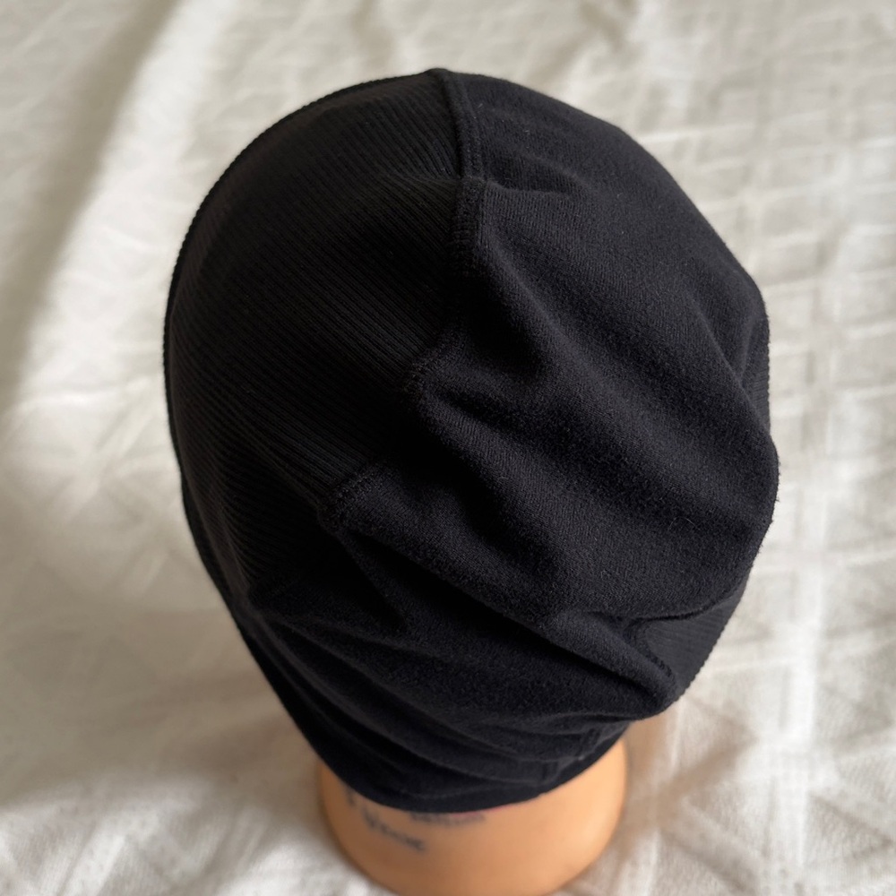 Lululemon Black Reflective Logo Beanie - Picture 3 of 6